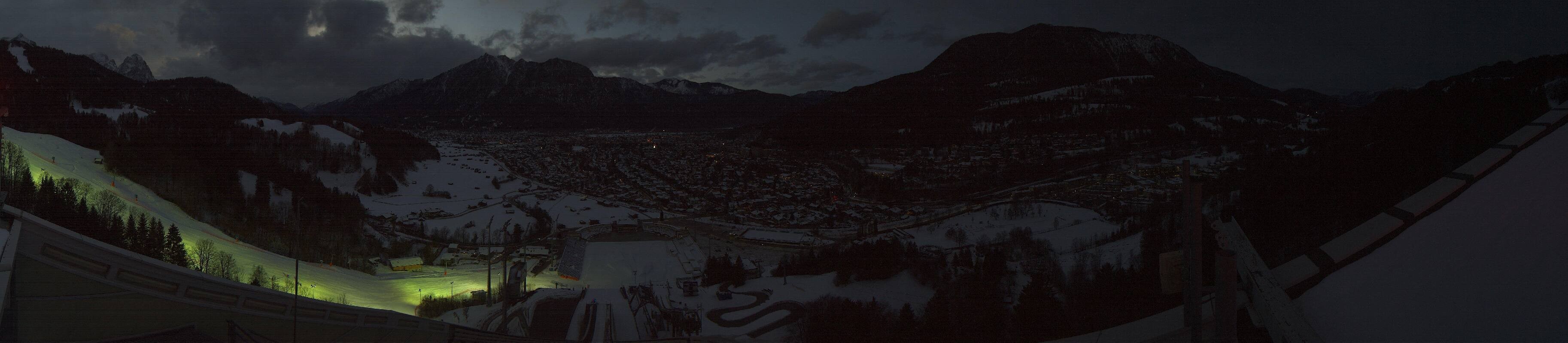 Archiv Foto Webcam Garmisch-Partenkirchen - Olympiaschanze
