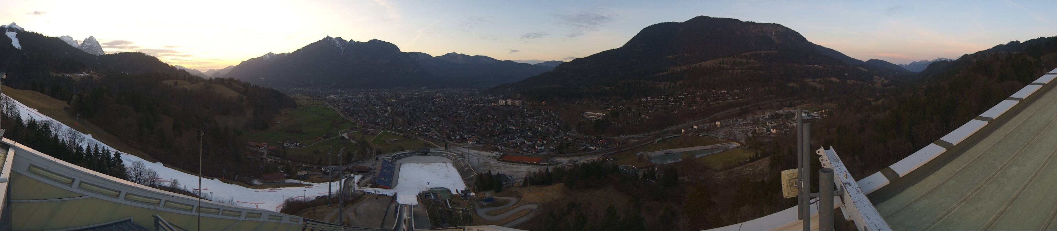 Archiv Foto Webcam Garmisch-Partenkirchen - Olympiaschanze