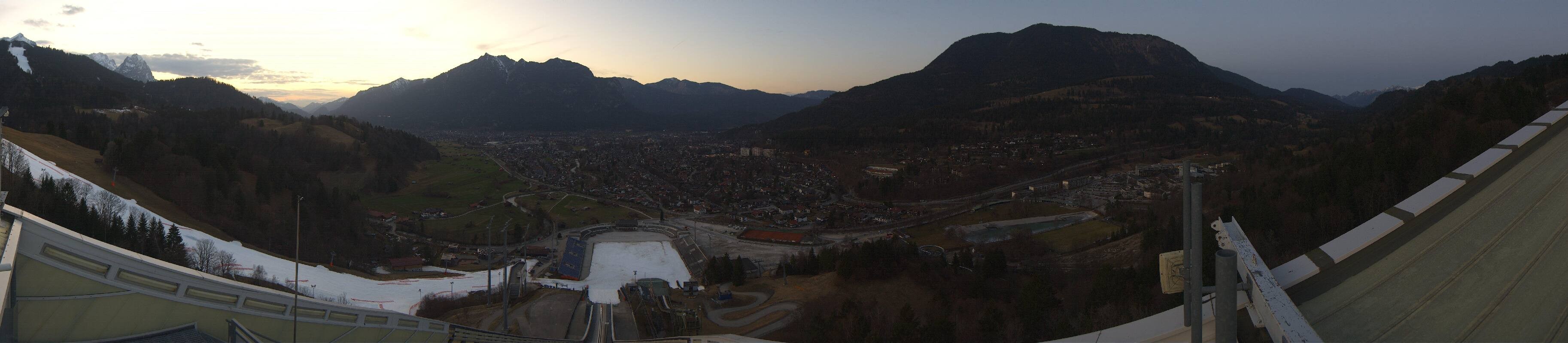 Archiv Foto Webcam Garmisch-Partenkirchen - Olympiaschanze