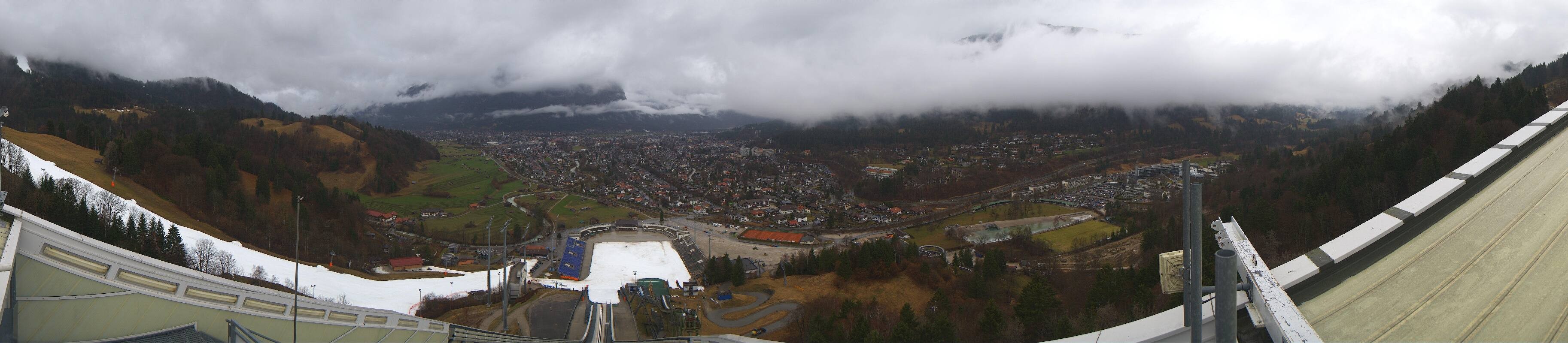 Archived image Webcam Garmisch-Partenkirchen Olympia Hill