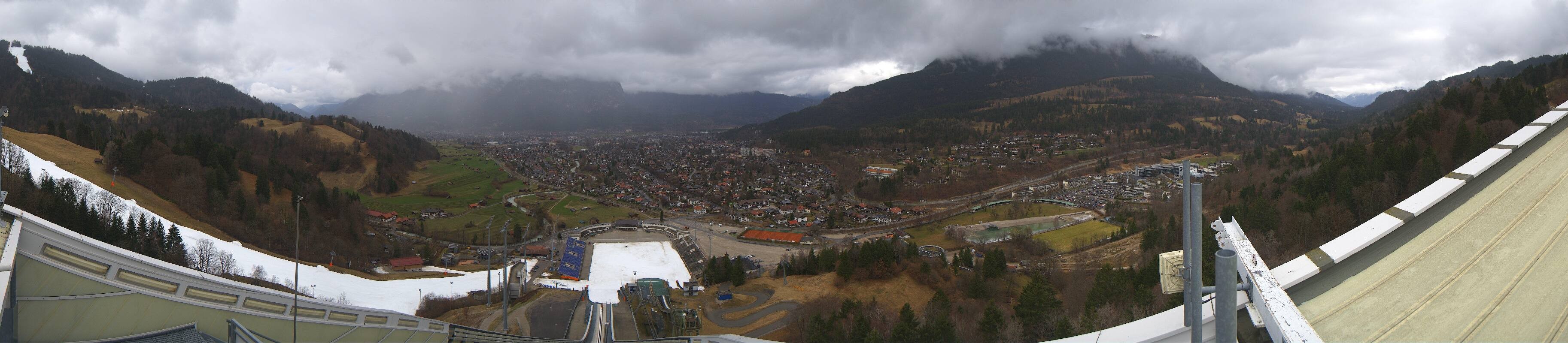 Archived image Webcam Garmisch-Partenkirchen Olympia Hill