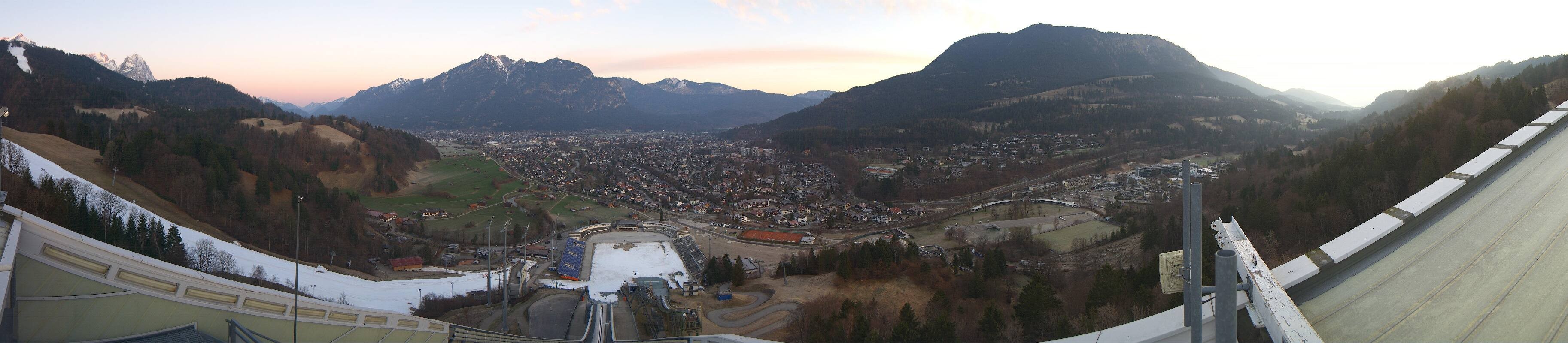 Archiv Foto Webcam Garmisch-Partenkirchen - Olympiaschanze