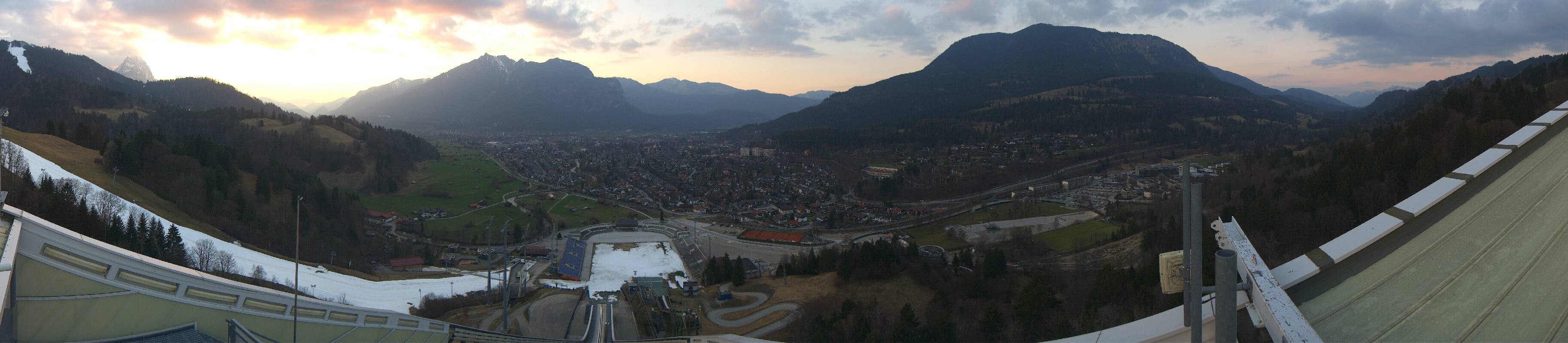 Archiv Foto Webcam Garmisch-Partenkirchen - Olympiaschanze