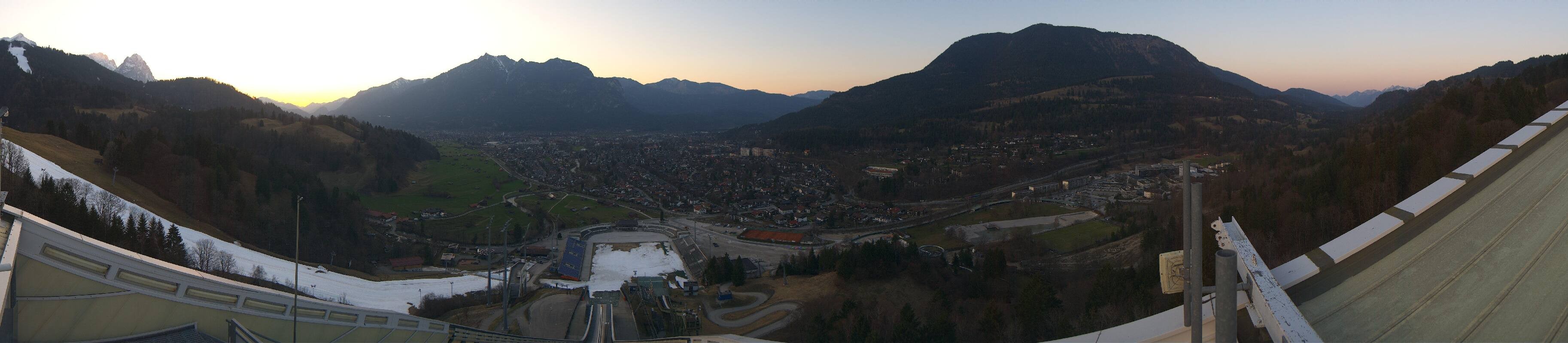 Archived image Webcam Garmisch-Partenkirchen Olympia Hill