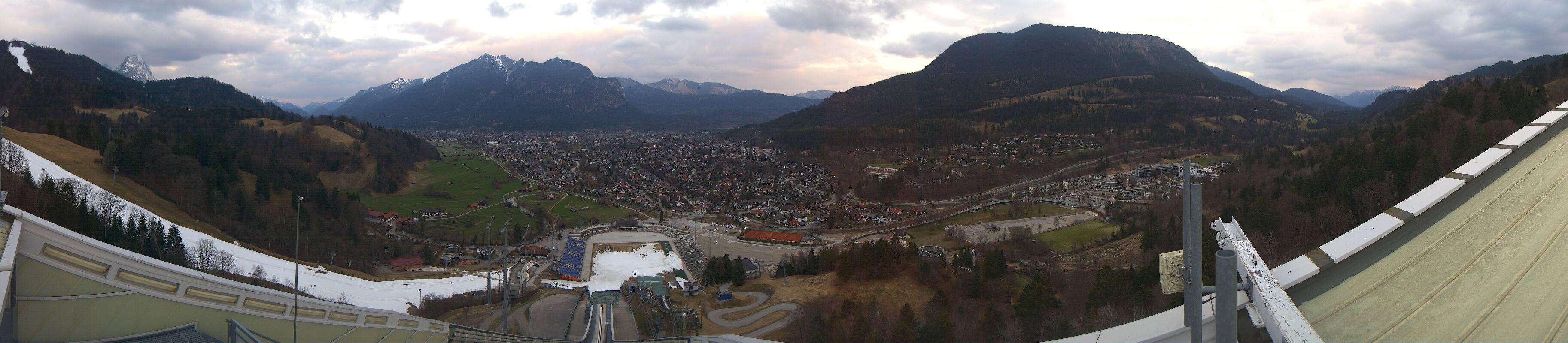 Archiv Foto Webcam Garmisch-Partenkirchen - Olympiaschanze
