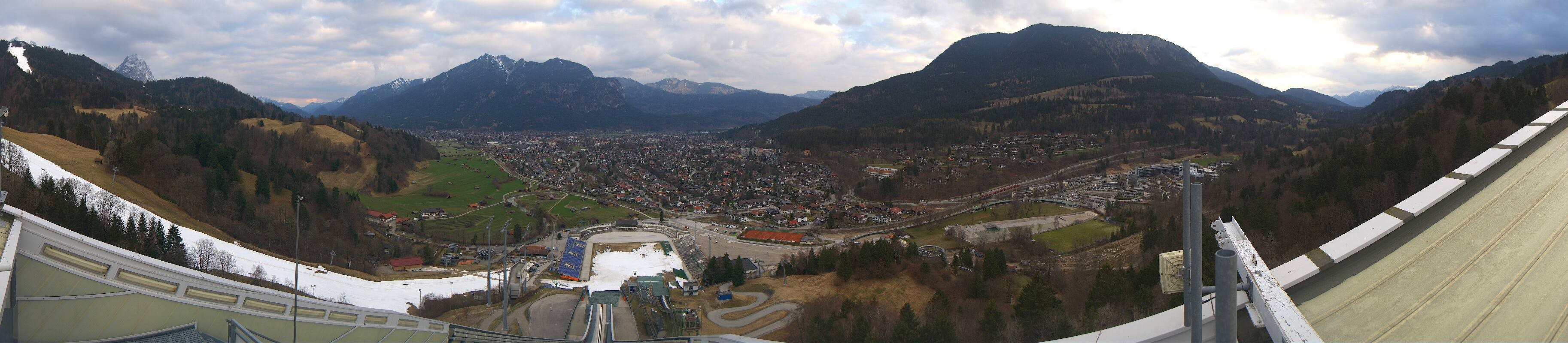 Archiv Foto Webcam Garmisch-Partenkirchen - Olympiaschanze