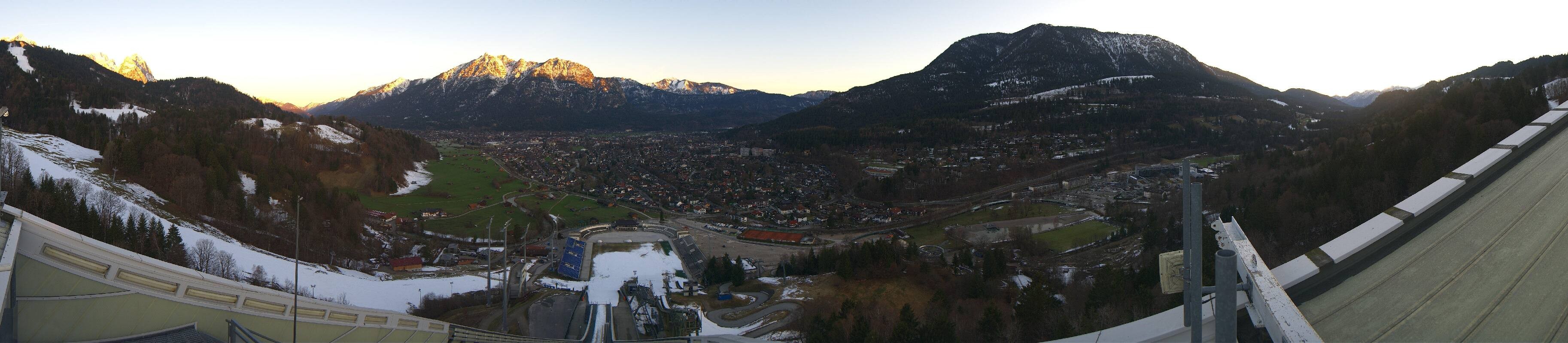 Archived image Webcam Garmisch-Partenkirchen Olympia Hill