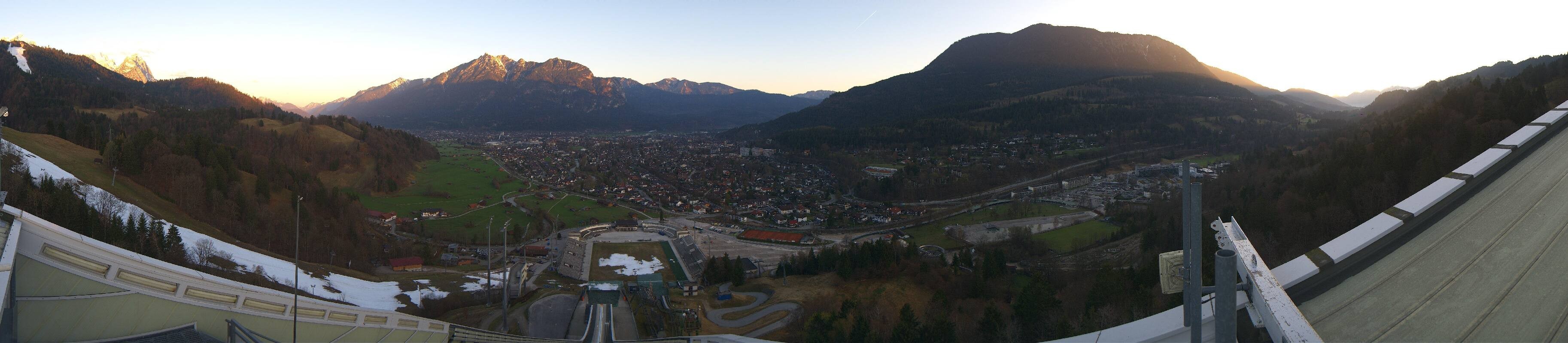 Archiv Foto Webcam Garmisch-Partenkirchen - Olympiaschanze
