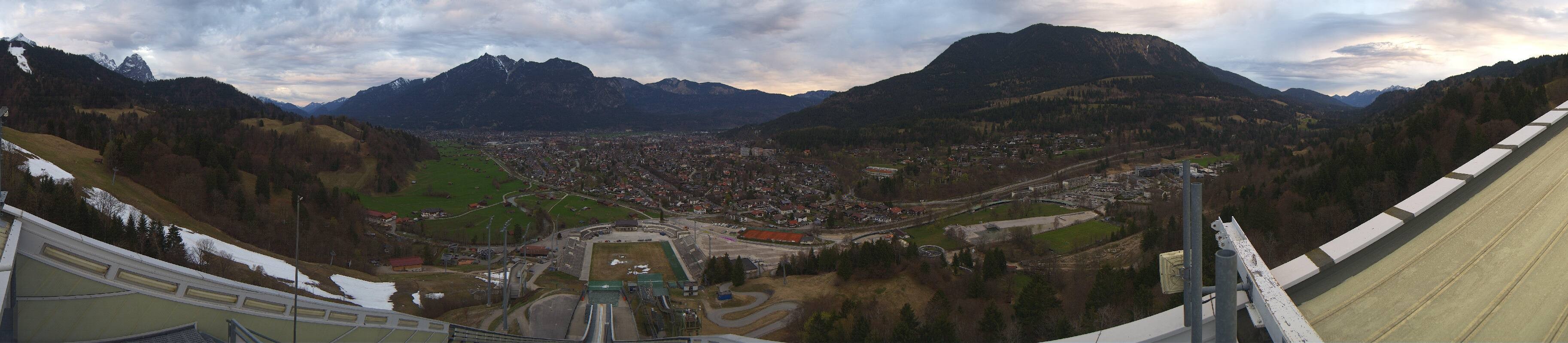 Archiv Foto Webcam Garmisch-Partenkirchen - Olympiaschanze