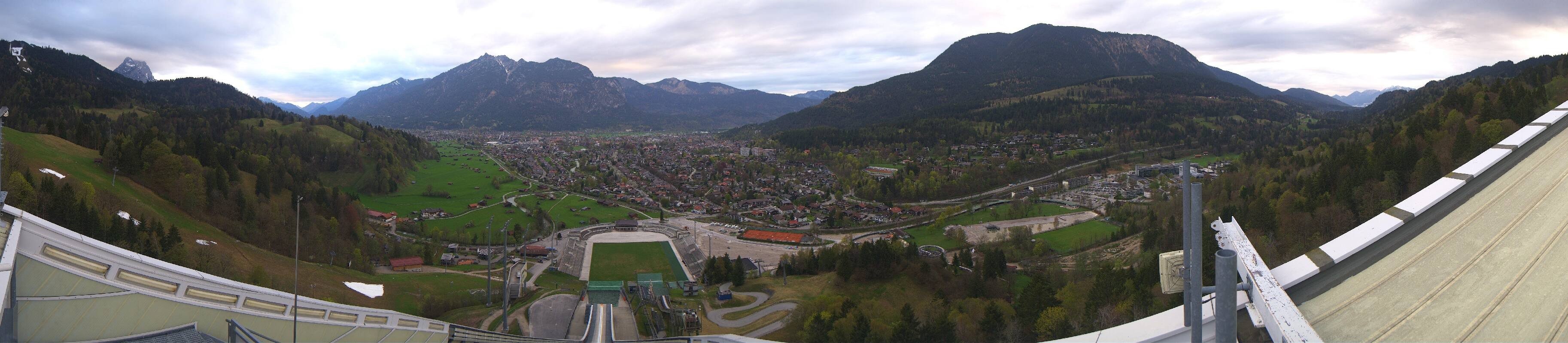 Archived image Webcam Garmisch-Partenkirchen Olympia Hill