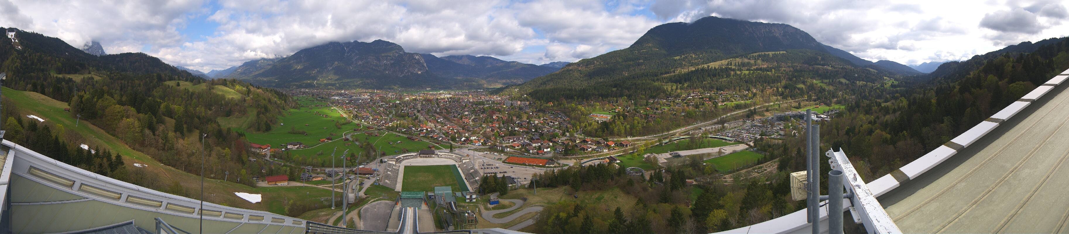 Archived image Webcam Garmisch-Partenkirchen Olympia Hill