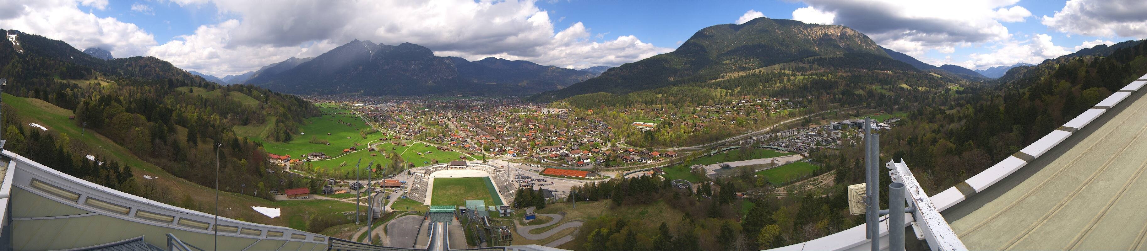 Archived image Webcam Garmisch-Partenkirchen Olympia Hill