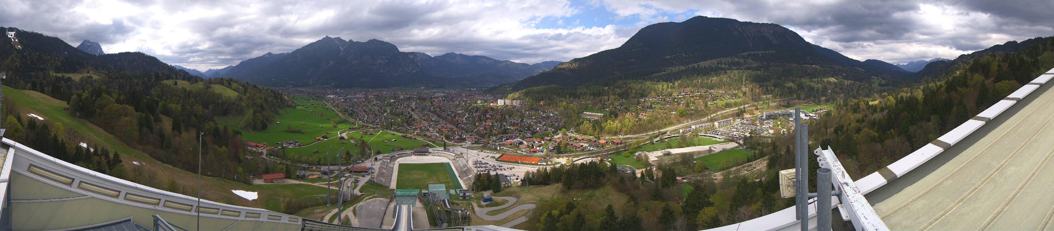 Archived image Webcam Garmisch-Partenkirchen Olympia Hill