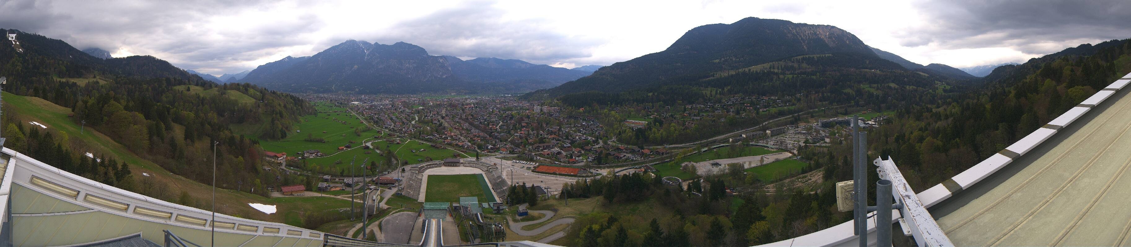 Archived image Webcam Garmisch-Partenkirchen Olympia Hill