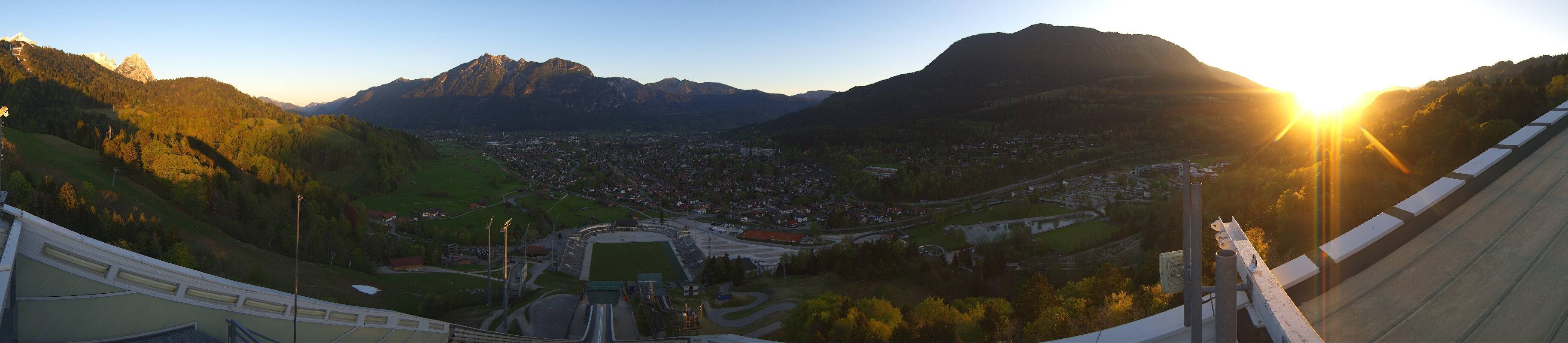 Archiv Foto Webcam Garmisch-Partenkirchen - Olympiaschanze