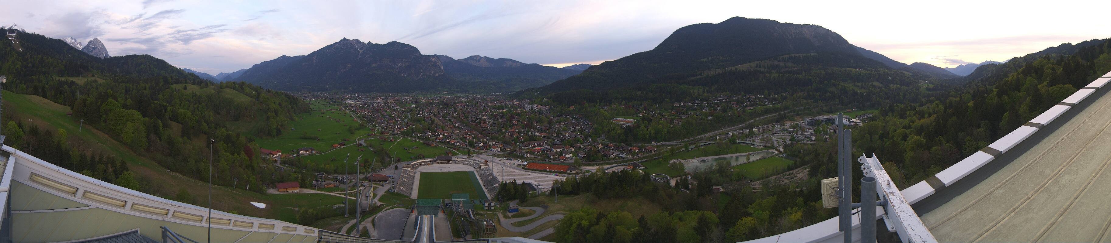 Archived image Webcam Garmisch-Partenkirchen Olympia Hill