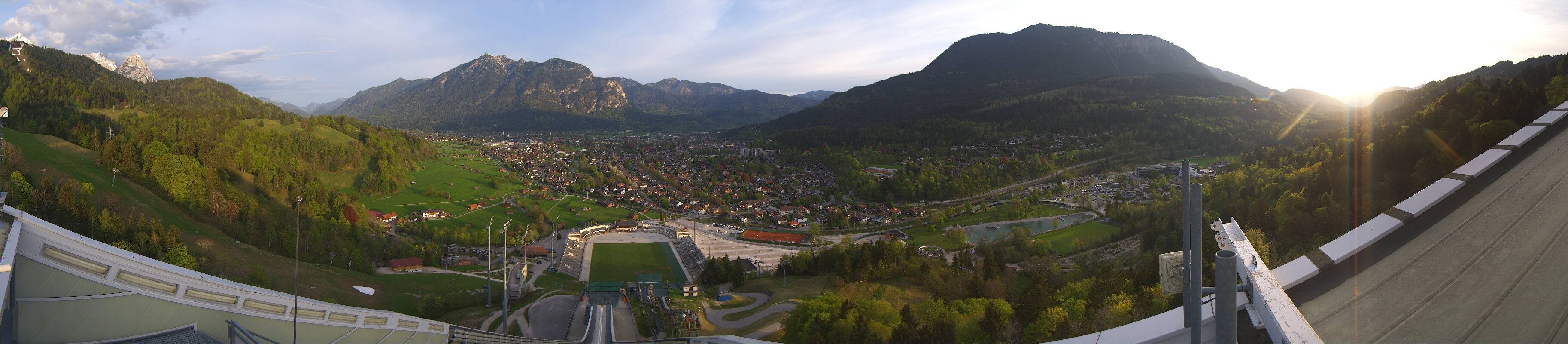 Archived image Webcam Garmisch-Partenkirchen Olympia Hill