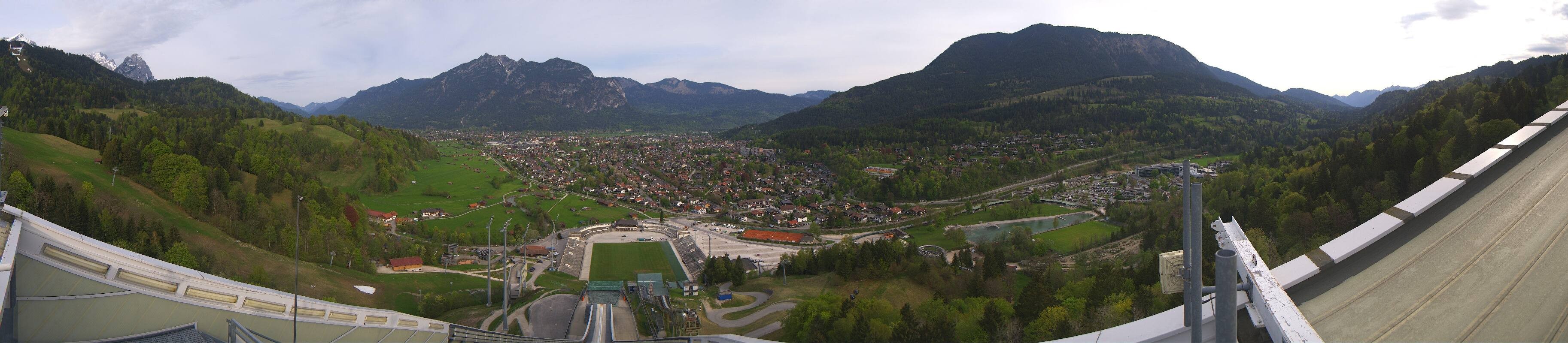 Archived image Webcam Garmisch-Partenkirchen Olympia Hill