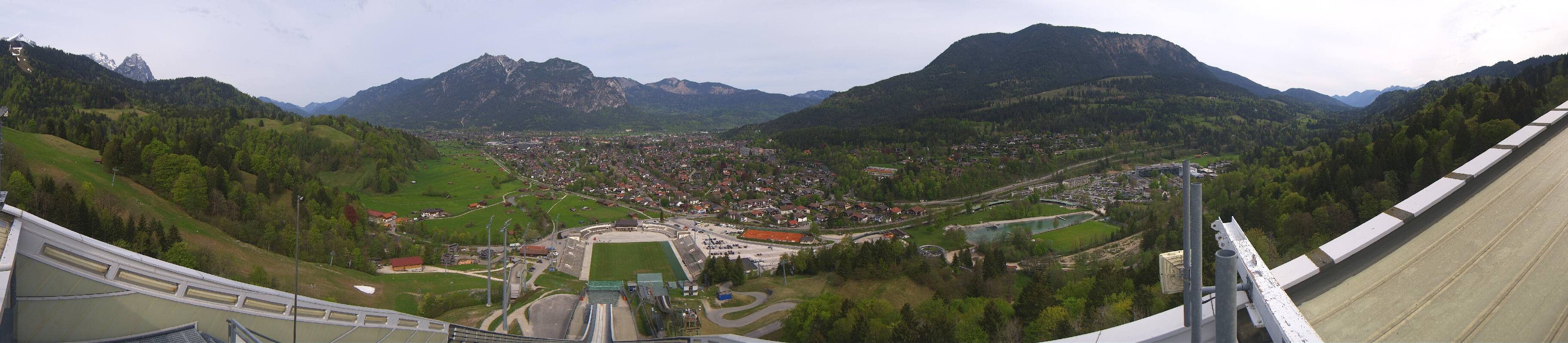 Archived image Webcam Garmisch-Partenkirchen Olympia Hill