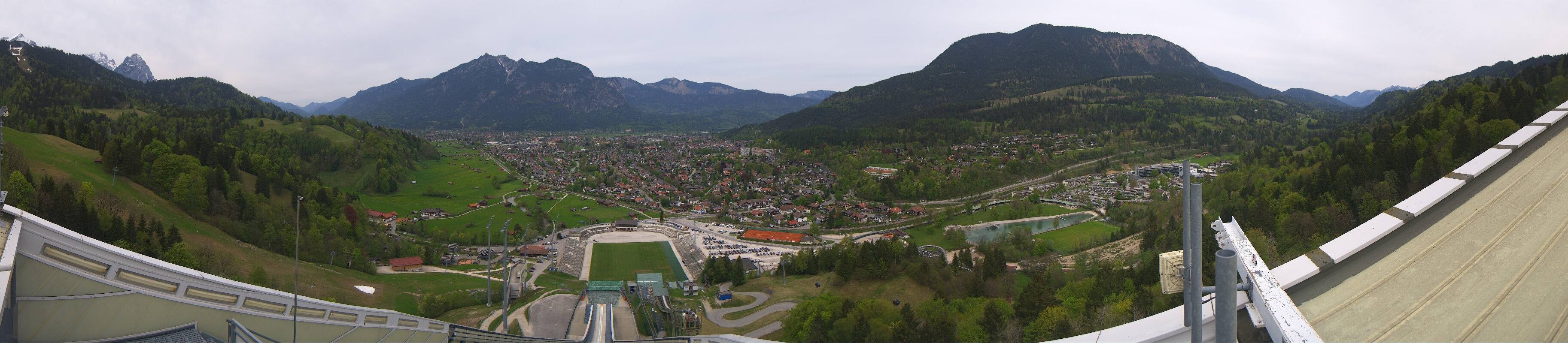 Archived image Webcam Garmisch-Partenkirchen Olympia Hill