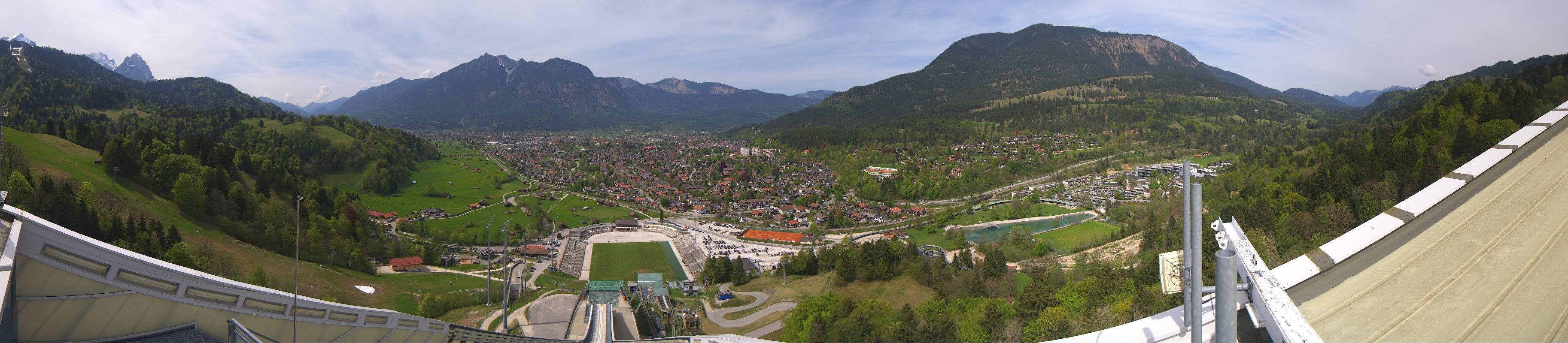 Archived image Webcam Garmisch-Partenkirchen Olympia Hill