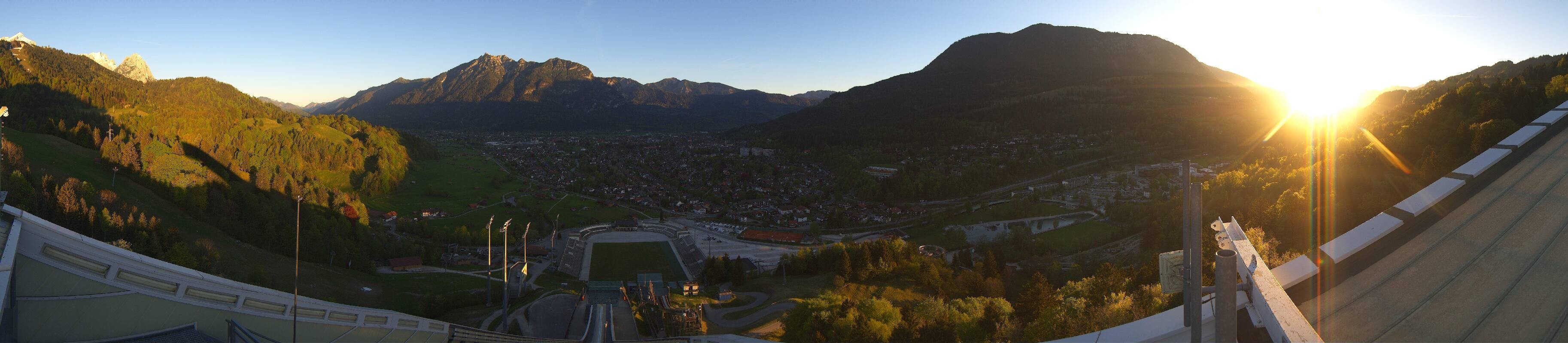 Archived image Webcam Garmisch-Partenkirchen Olympia Hill