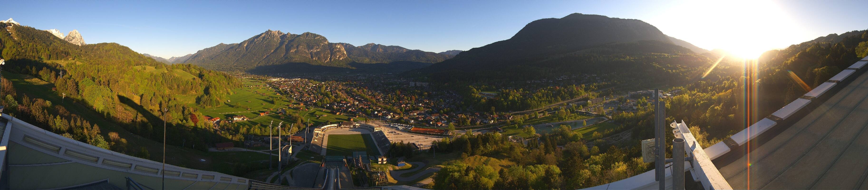 Archived image Webcam Garmisch-Partenkirchen Olympia Hill