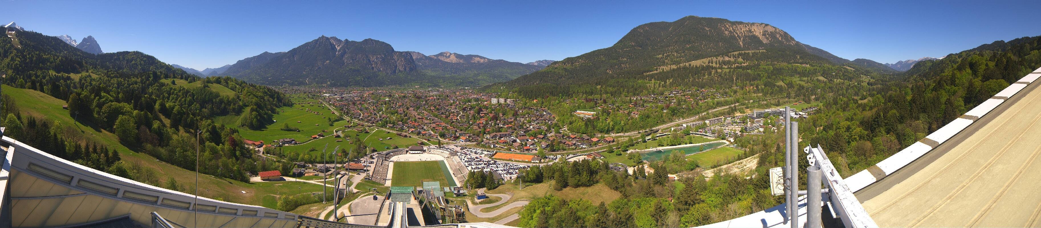 Archived image Webcam Garmisch-Partenkirchen Olympia Hill