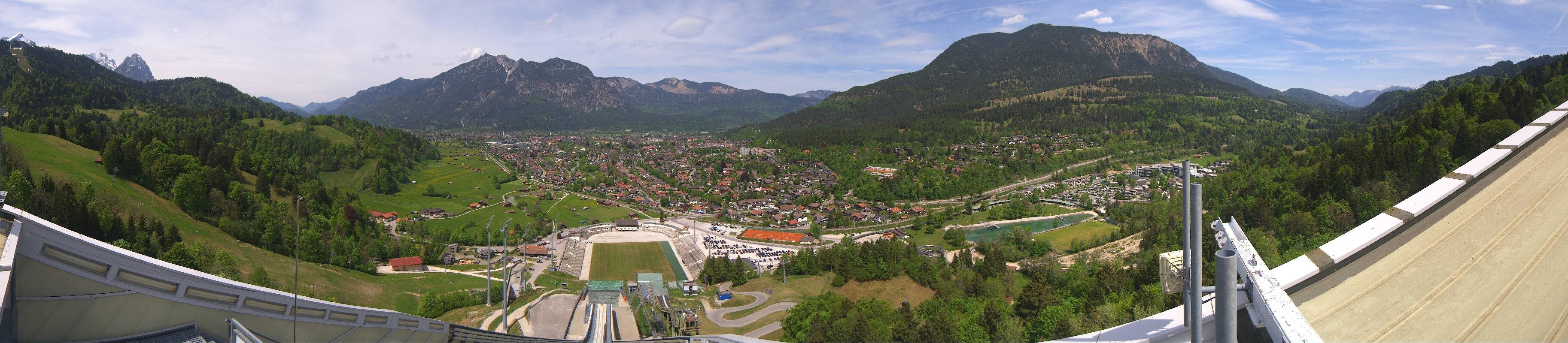 Archiv Foto Webcam Garmisch-Partenkirchen - Olympiaschanze
