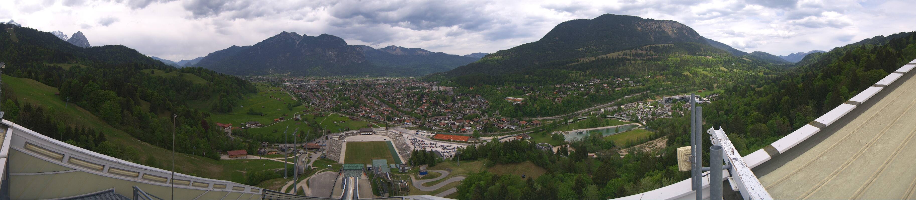 Archiv Foto Webcam Garmisch-Partenkirchen - Olympiaschanze