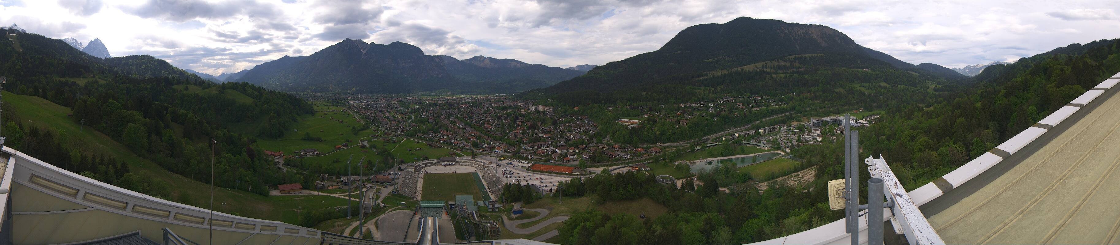 Archiv Foto Webcam Garmisch-Partenkirchen - Olympiaschanze