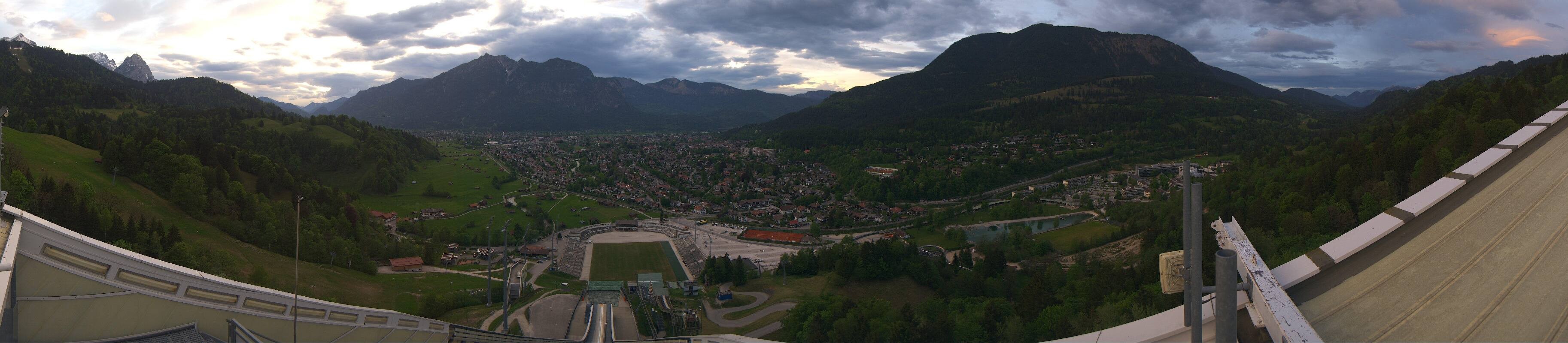 Archiv Foto Webcam Garmisch-Partenkirchen - Olympiaschanze
