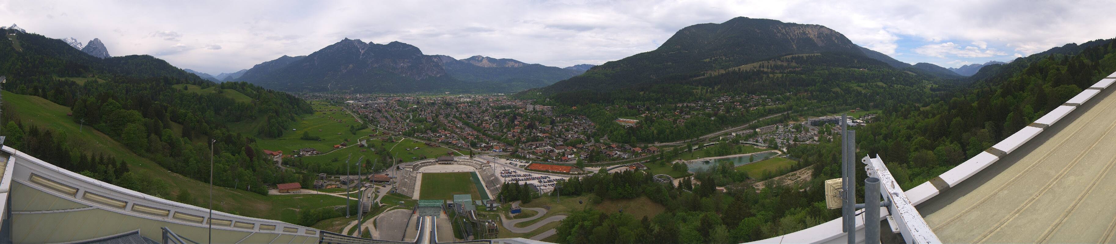 Archiv Foto Webcam Garmisch-Partenkirchen - Olympiaschanze