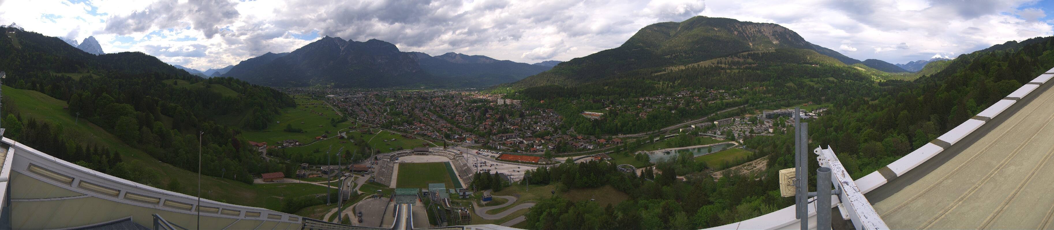 Archiv Foto Webcam Garmisch-Partenkirchen - Olympiaschanze