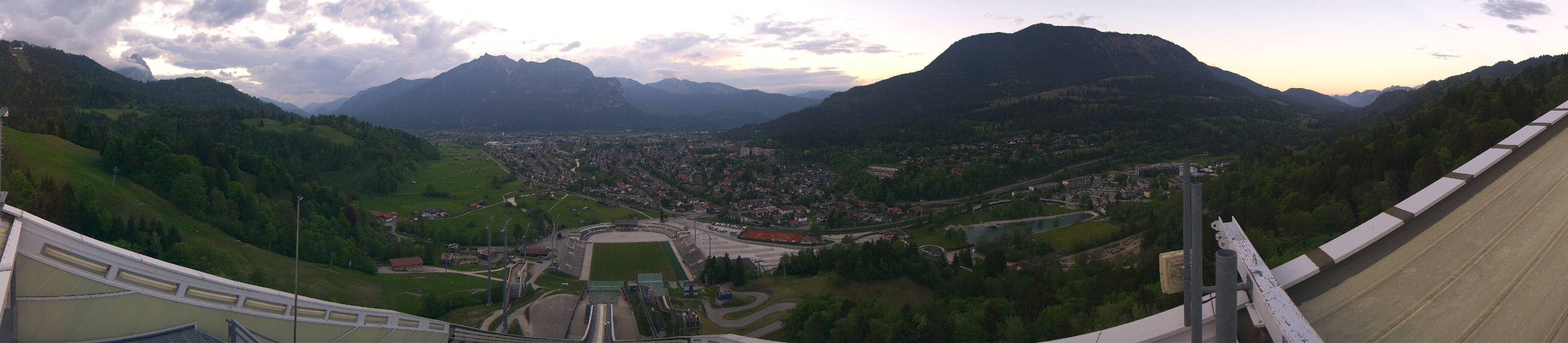 Archiv Foto Webcam Garmisch-Partenkirchen - Olympiaschanze