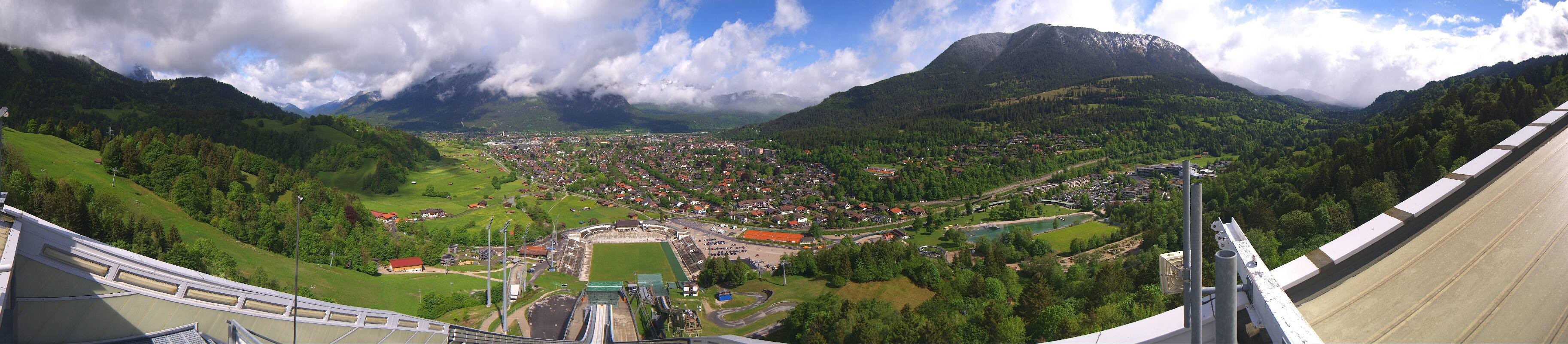 Archiv Foto Webcam Garmisch-Partenkirchen - Olympiaschanze