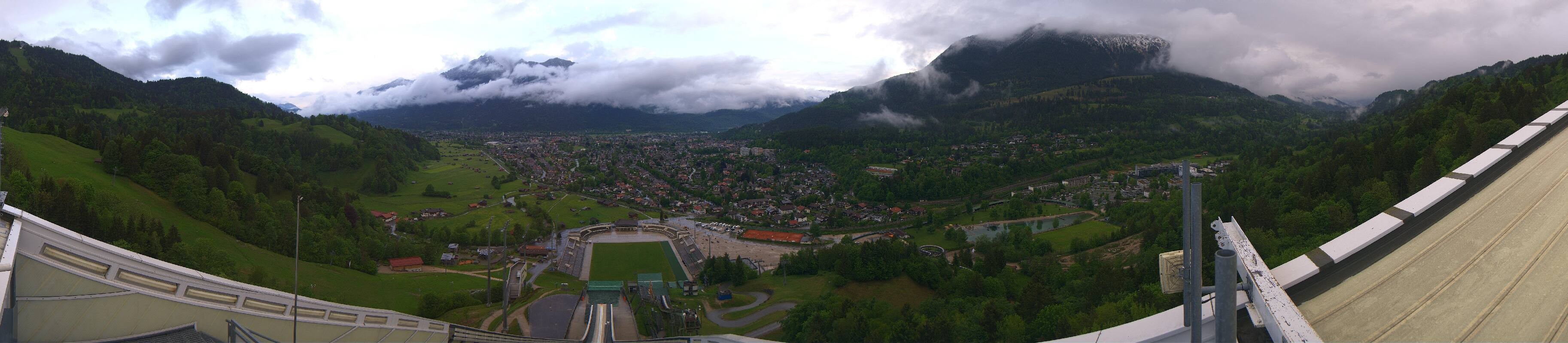 Archived image Webcam Garmisch-Partenkirchen Olympia Hill