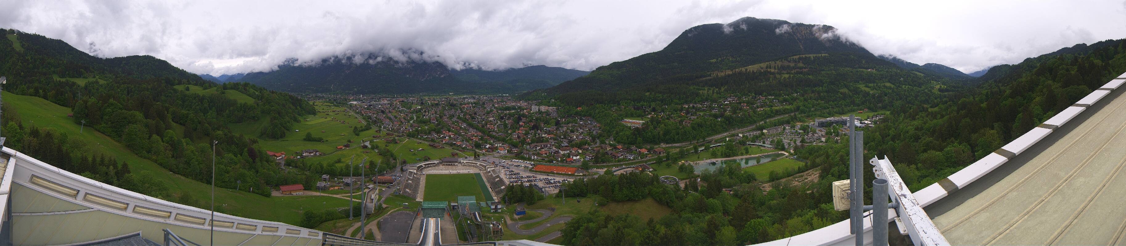 Archived image Webcam Garmisch-Partenkirchen Olympia Hill