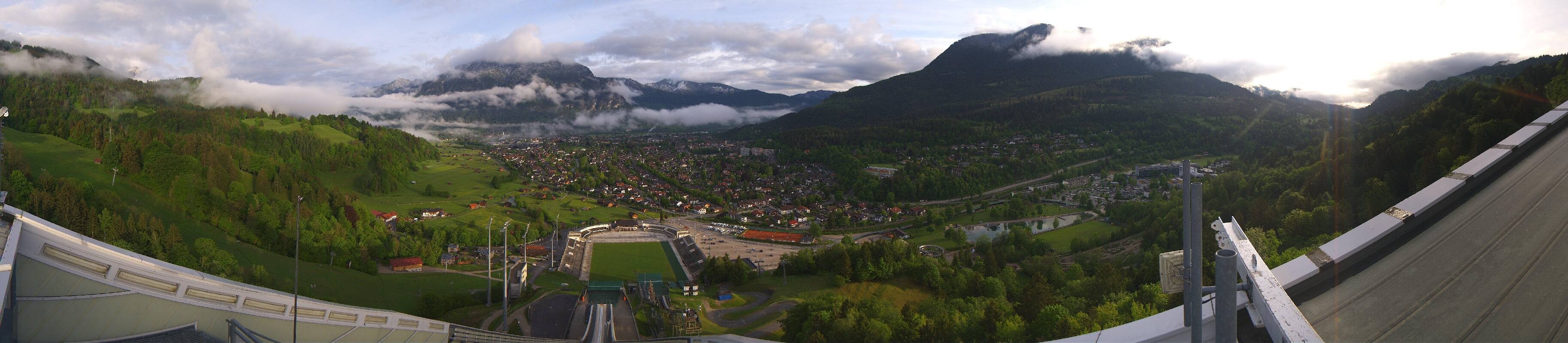 Archived image Webcam Garmisch-Partenkirchen Olympia Hill