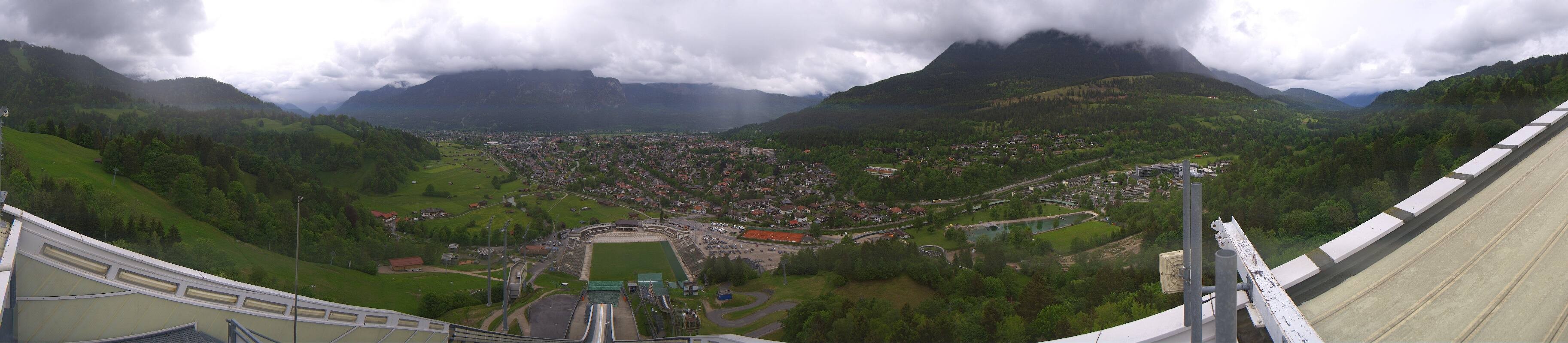 Archived image Webcam Garmisch-Partenkirchen Olympia Hill
