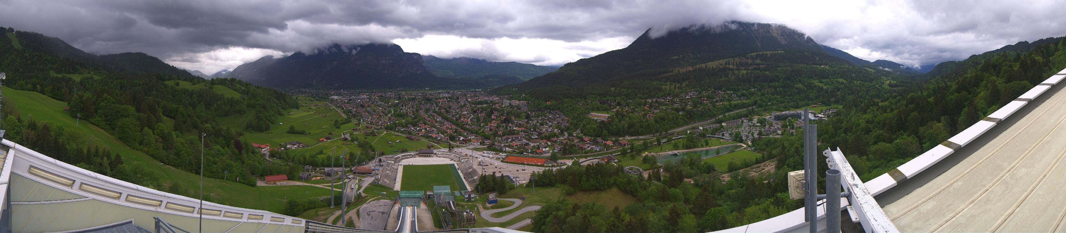 Archived image Webcam Garmisch-Partenkirchen Olympia Hill
