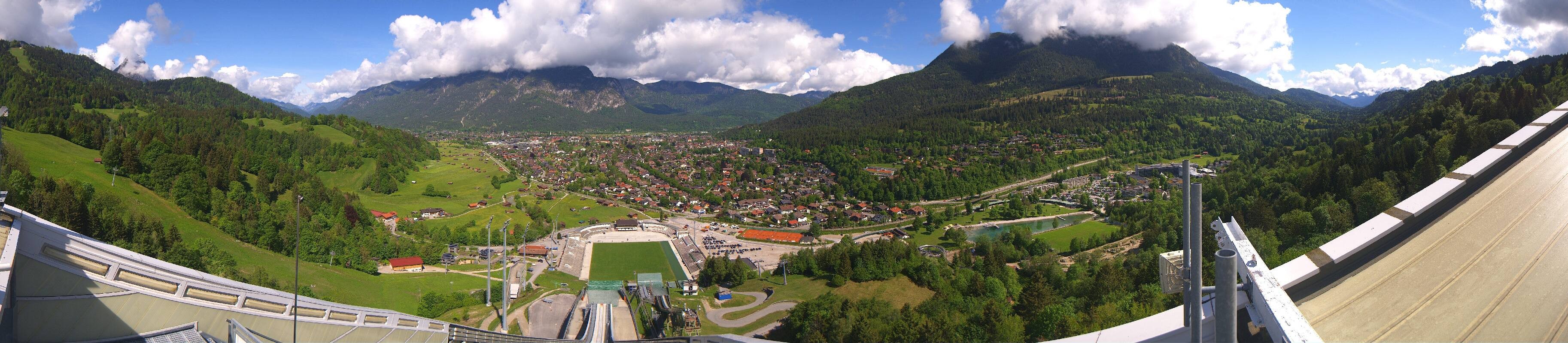 Archiv Foto Webcam Garmisch-Partenkirchen - Olympiaschanze