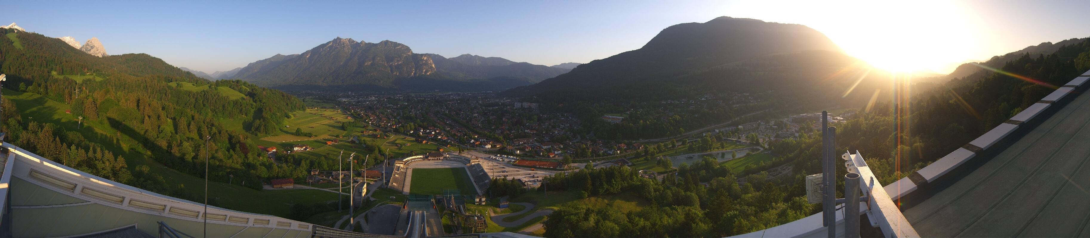 Archived image Webcam Garmisch-Partenkirchen Olympia Hill