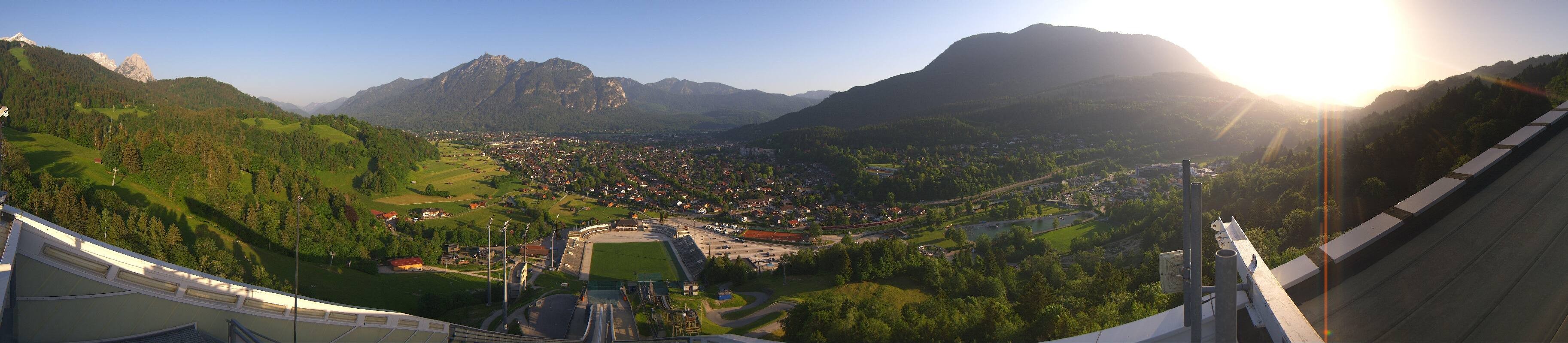 Archived image Webcam Garmisch-Partenkirchen Olympia Hill