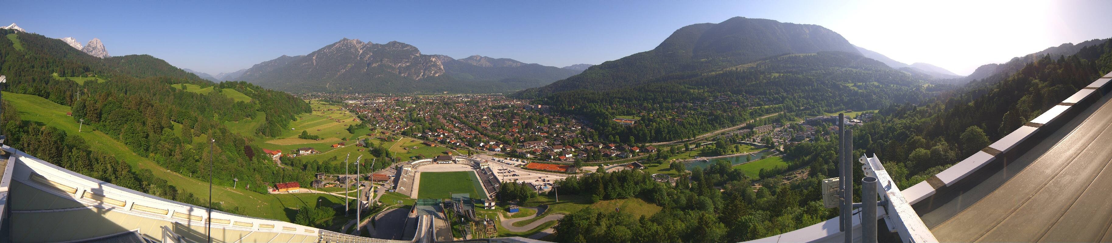Archived image Webcam Garmisch-Partenkirchen Olympia Hill