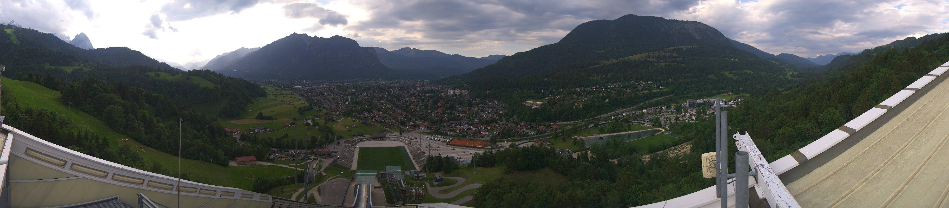 Archiv Foto Webcam Garmisch-Partenkirchen - Olympiaschanze