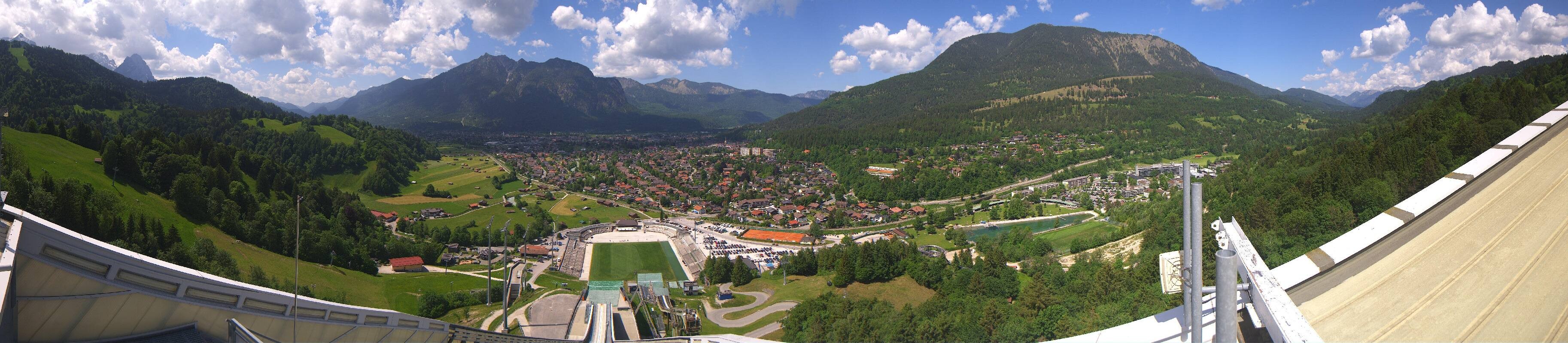 Archived image Webcam Garmisch-Partenkirchen Olympia Hill