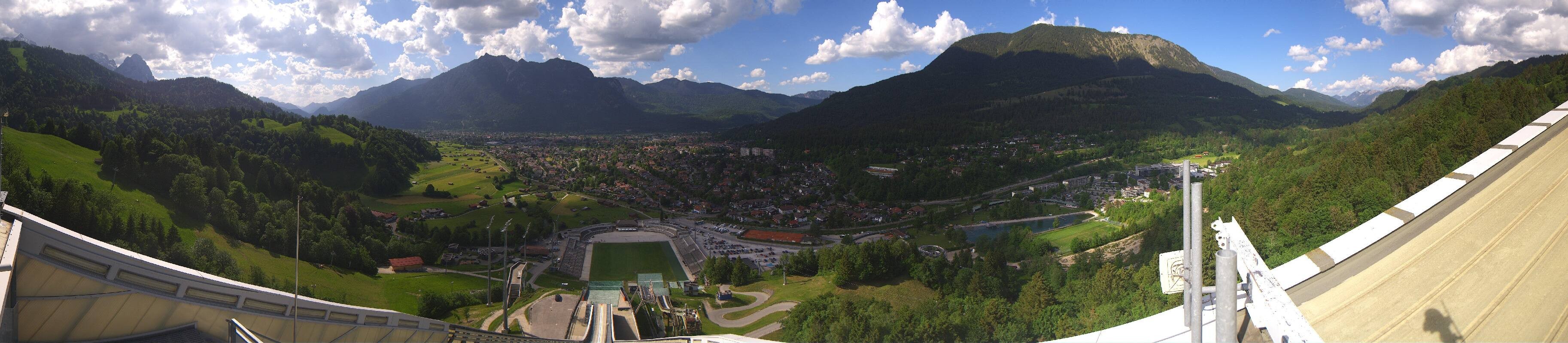 Archived image Webcam Garmisch-Partenkirchen Olympia Hill