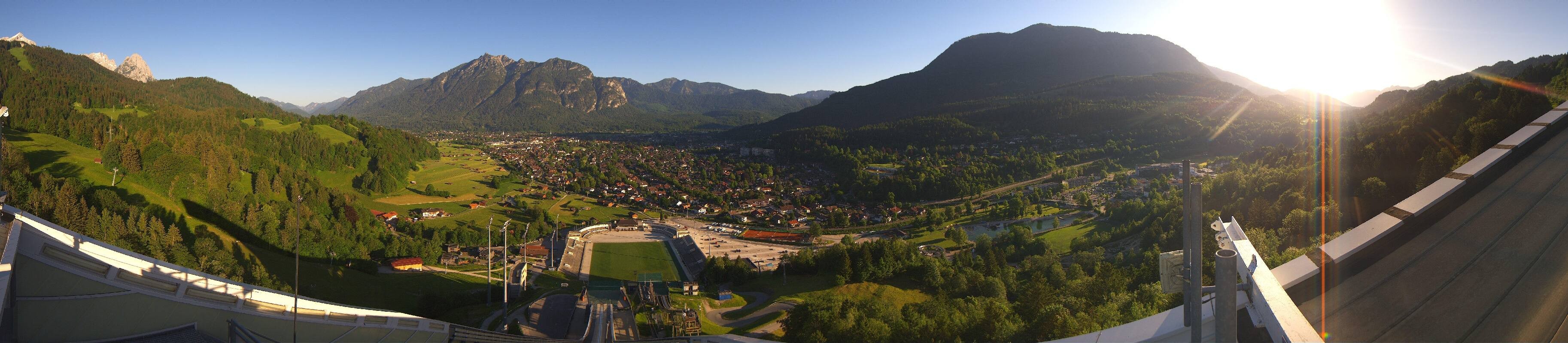 Archived image Webcam Garmisch-Partenkirchen Olympia Hill