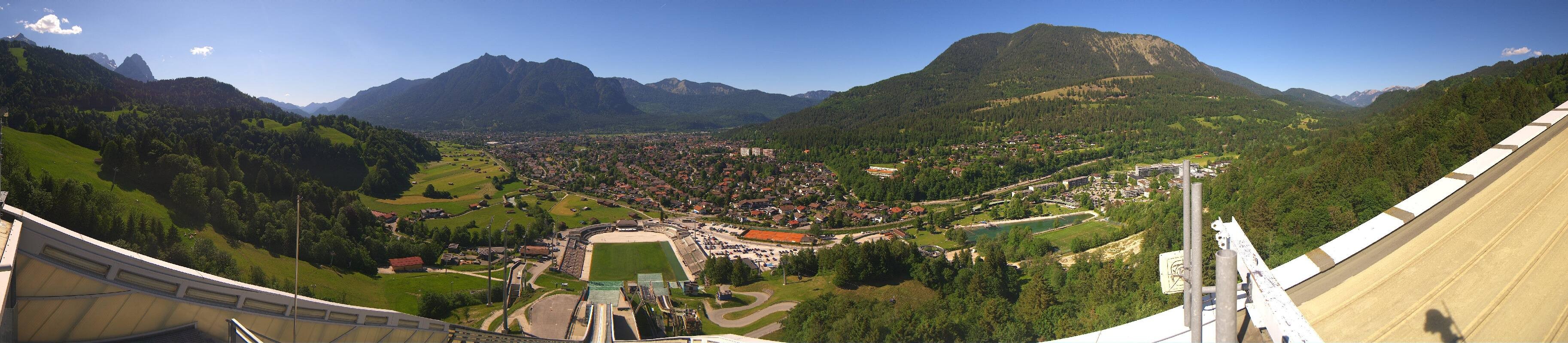 Archived image Webcam Garmisch-Partenkirchen Olympia Hill
